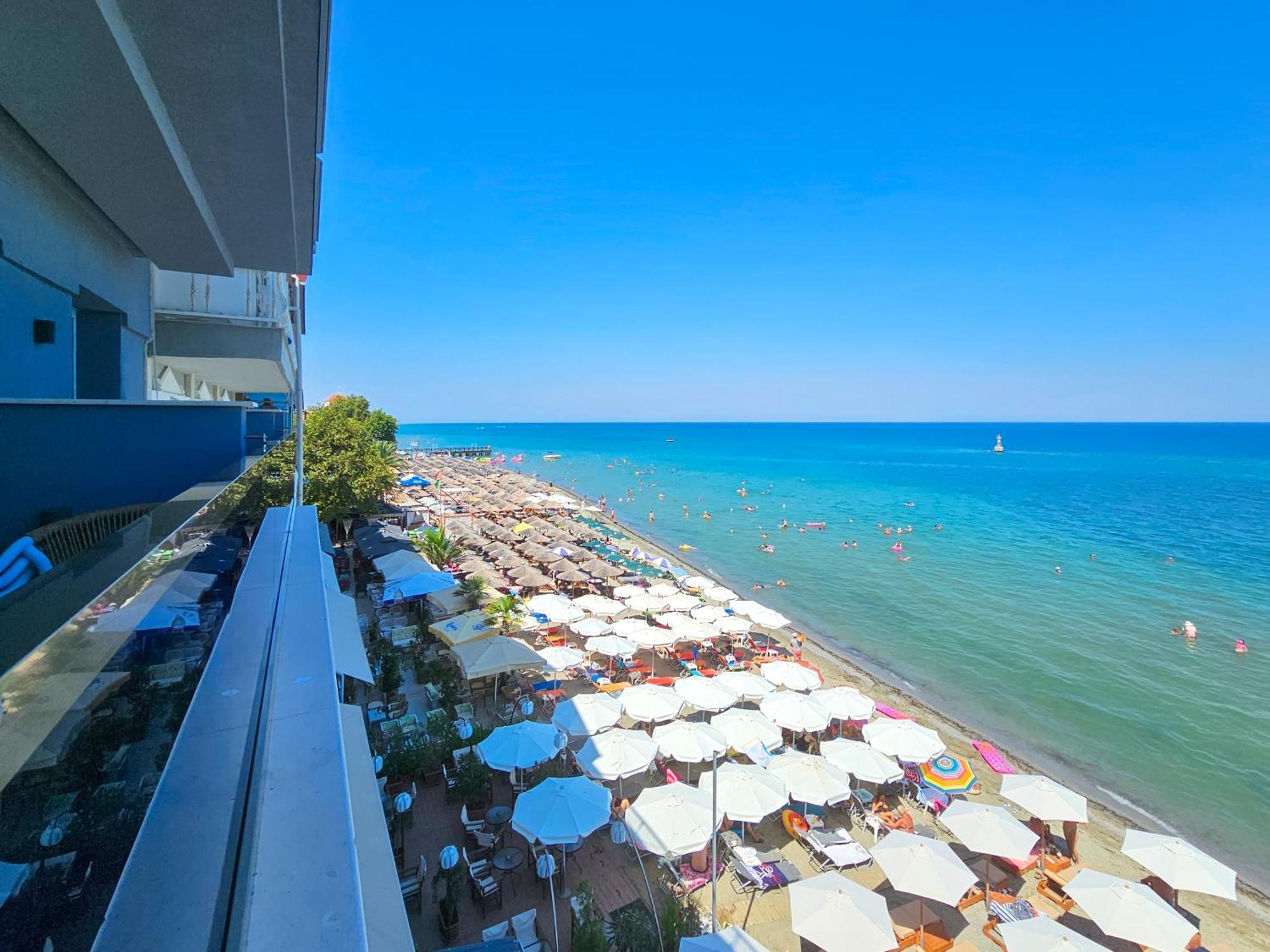 Akteon Girni Hotell Paralía Exteriör bild